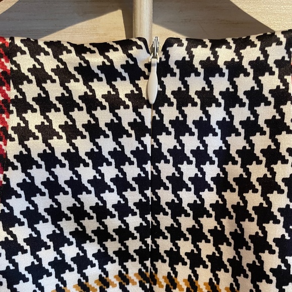 Escada Virgin Wool & Silk Plaid Printed Shift Dress.EU40  Black Cream Red - Picture 5 of 6